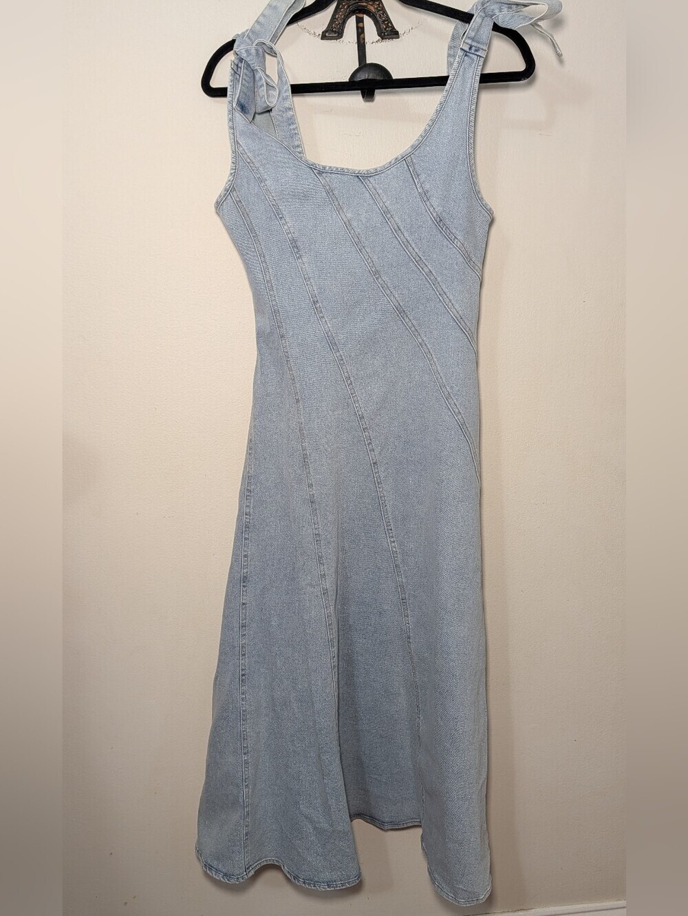 Baeve Denim Strap Maxi Dress Light Wash Tie-Shoulder Side Slit NEW Womens Size M
